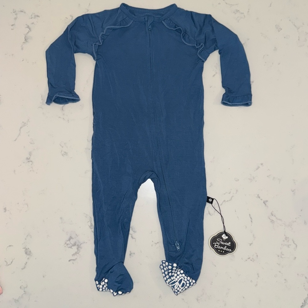 Sweet Bamboo Ruffle Zipper Footie